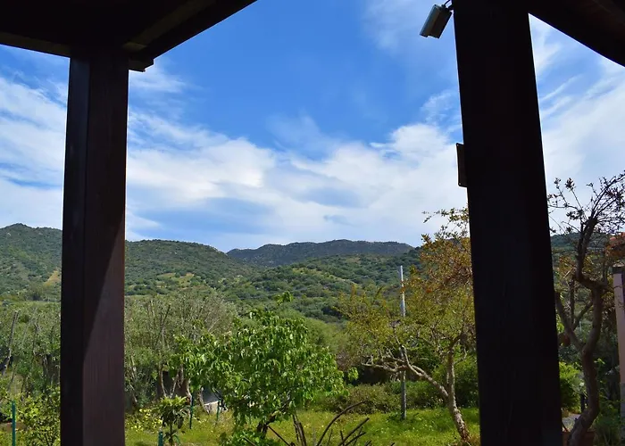 Azzurra Tra Le Coste Del Sud *